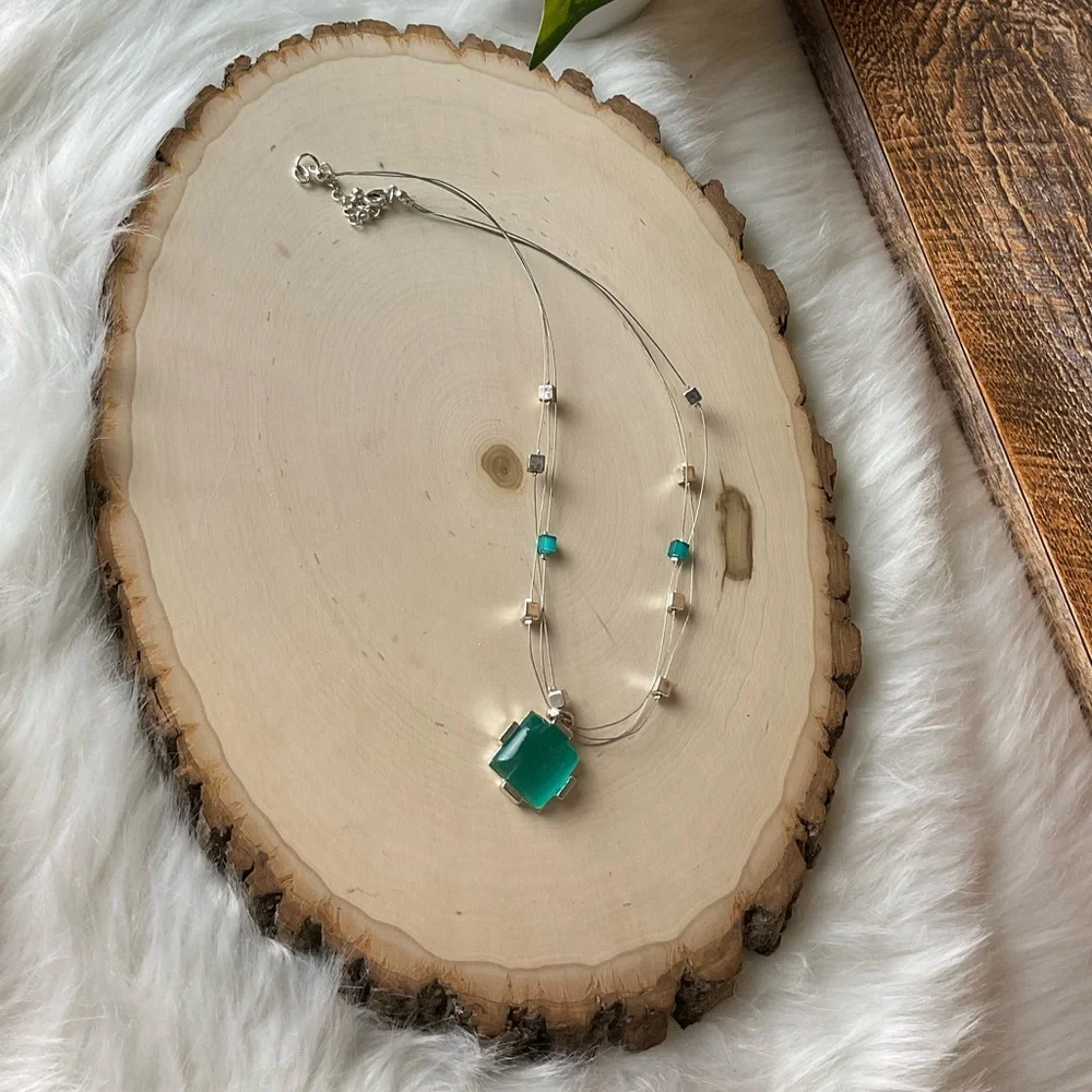Green Square Necklace - Picture 5 of 6